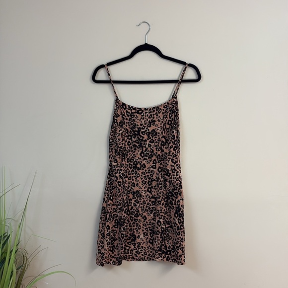 Wilfred Isabelle Leopard Print Mini Dress with pockets  - Tan and Black - Picture 3 of 5